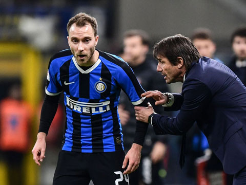 Muốn được HLV Conte cho chỗ đứng chắc chắn ở Inter, Eriksen (trái) cần phải thay đổi chính mình