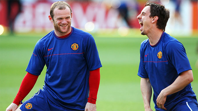 Rooney từng là đồng đội của Neville ở M.U
