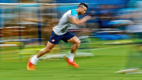 Ronaldo chạy nước rút 100m sẽ hết bao lâu?