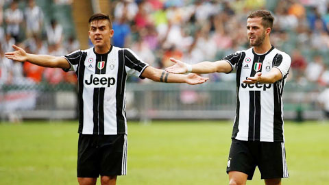 Pjanic và Dybala cũng 'cùn' theo Ronaldo