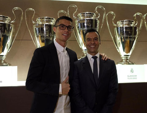 Jorge Mendes và thân chủ nổi tiếng nhất của mình, Cristiano Ronaldo