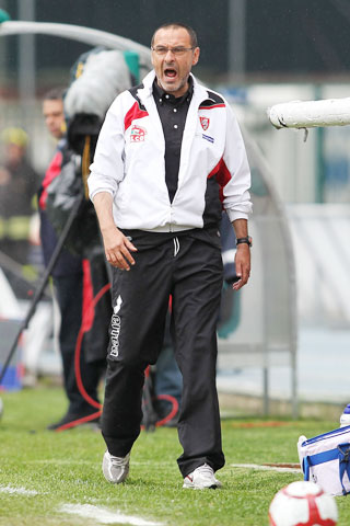 Tại Serie B 2006/07, Conte được bổ nhiệm dẫn dắt Arezzo, sau đó bị sa thải và Sarri lên thay, 