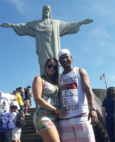 Trung Sơn cùng bạn gái mới tại quê nhà Brazil