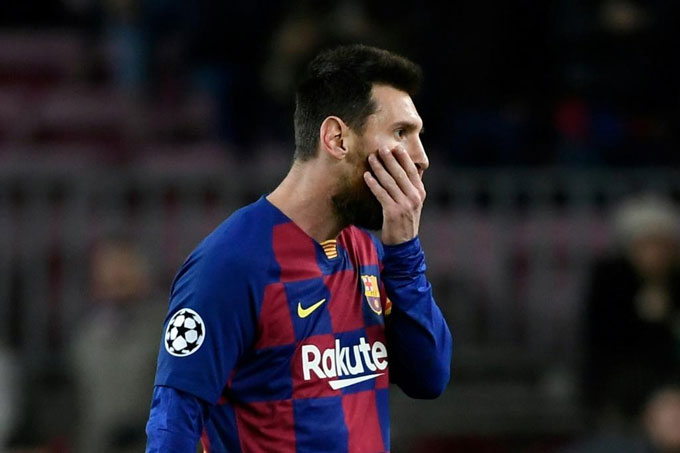 Messi và các đồng đội cũng mất niềm tin vào BLĐ Barca