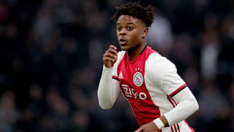 Man City quan tâm 'sát thủ' tuổi 17 của Ajax