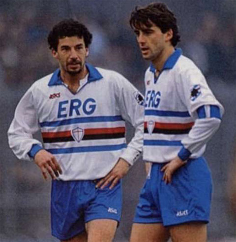 Cả Vialli lẫn Mancini đều để lại dấu ấn đậm nét trong màu áo Sampdoria