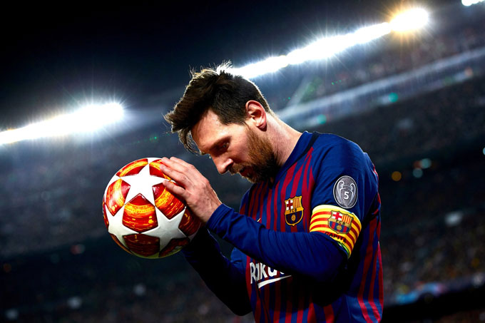 Messi không thể và không muốn một mình gồng gánh Barca