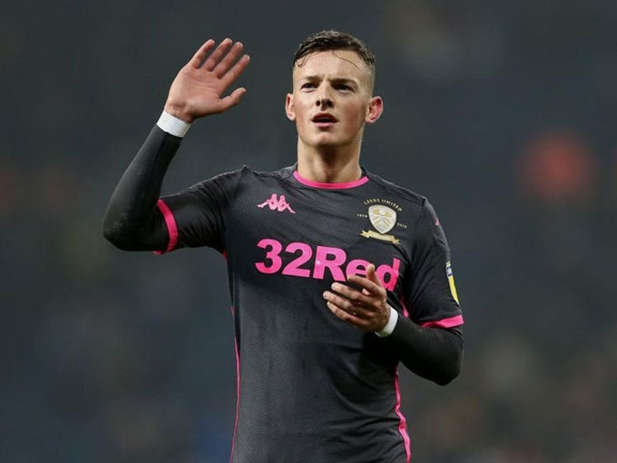 Ben White đang tỏa sáng trong màu áo Leeds United