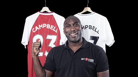 Sự kiện Sol Campbell chuyển từ Tottenham tới Arsenal: Vụ đào tẩu giật gân nhất Premier League