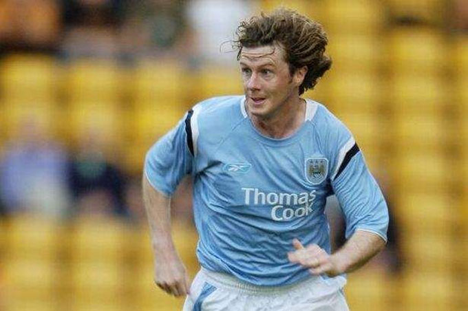 Steve McManaman (Manchester City) - 5,8 triệu euro - Giải nghệ tháng 5/2005 khi 33 tuổi