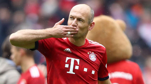 Robben cân nhắc trở lại sân cỏ
