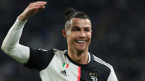 Juventus triệu tập Ronaldo trở lại Italia
