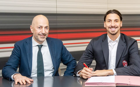 GĐĐH Gazidis (trái) vẫn chưa có động thái nào trong việc giữ chân Ibrahimovic ở lại Milan