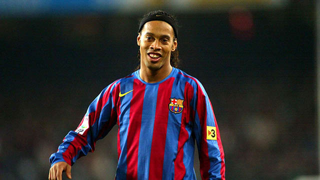 Ronaldinho từng có năm tháng đáng nhớ tại Barca 