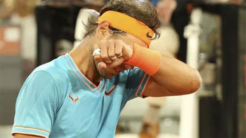 Nadal cay cú vì thua Murray quá chóng vánh