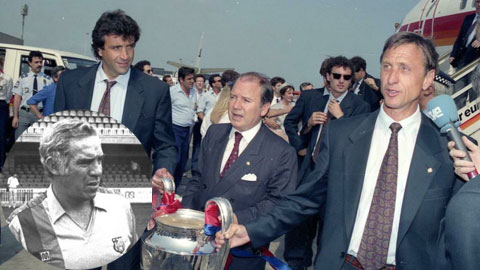 Sau vụ “đảo chính” năm 1988, chủ tịch Nurez (giữa) đã sa thải HLV Aragones (ảnh nhỏ) và bổ nhiệm Cruyff (phải) thay thế