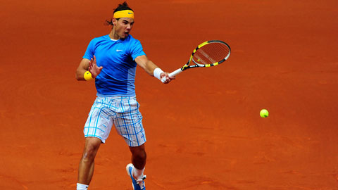 Bí ẩn đằng sau việc Rafael Nadal đánh Tennis bằng tay trái