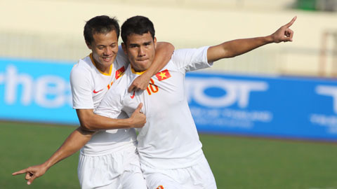 Thanh Bình ăn mừng bàn thắng tại SEA Game 24 – 2009	Ảnh: MINH TUẤN