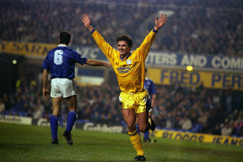 Gary Speed ăn mừng trong màu áo Leeds United, đội bóng anh gắn bó lâu nhất sự nghiệp cầu thủ