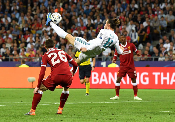 Cú móc bóng tuyệt đẹp của Bale trong trận chung kết Champions League 2018 với Liverpool