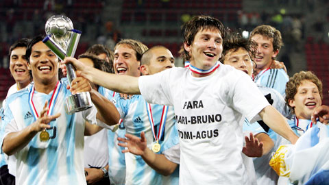 Messi bước ra ánh sáng cùng Argentina thế nào?