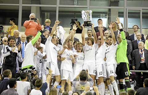 Ivan Saez từng đăng quang Cúp nhà Vua dành cho lứa U18 trong màu áo Real Madrid