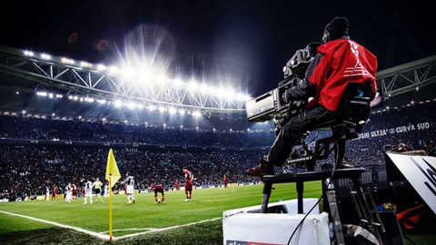 Một phần tiền bản quyền truyền hình Serie A bị 'treo' lại