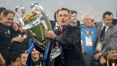 Ký ức Serie A: Inter-Mourinho được 'phong thánh'