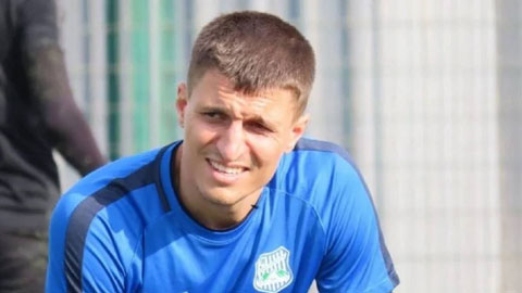 Cầu thủ Thổ Nhĩ Kỳ thú nhận giết con trai đang mắc bệnh Covid-19