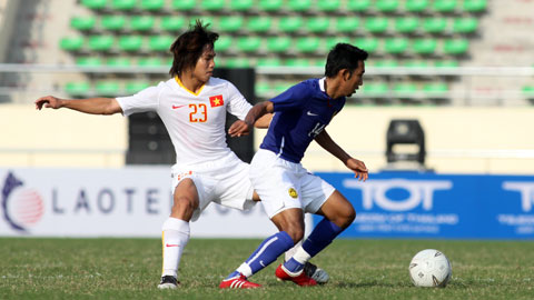Long Giang (trái) tại SEA Games 2009 	Ảnh: MINH TUẤN