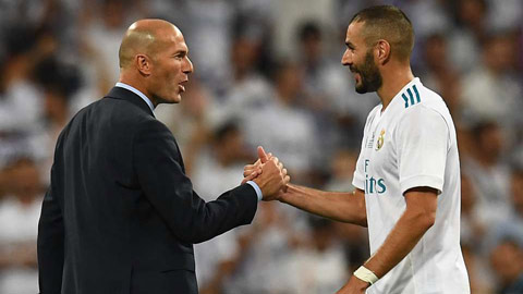 Zidane không hề e ngại vì chỉ còn Benzema là 'số 9'