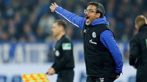Duesseldorf vs Schalke: Roesler mong chờ đấu trí với Wagner