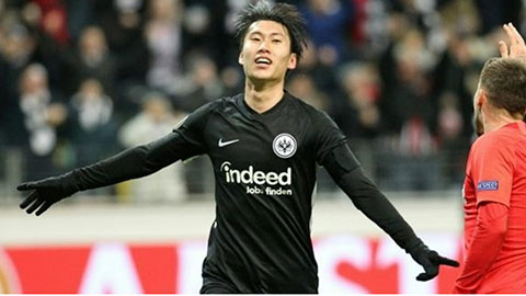 Eintracht Frankfurt: Ơn trời, Kamada lên tiếng rồi!
