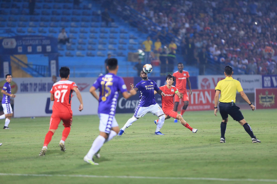 Rimario ghi bàn thứ 2 cho Hà Nội FC. Ảnh: Đức Cường