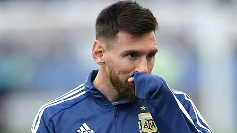 Stoichkov đánh đổi cả Chiếc giày vàng World Cup để bảo vệ Messi