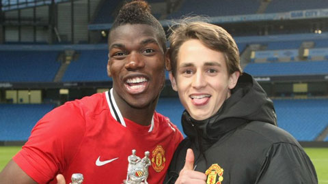 Bạn thân Januzaj tiết lộ về tương lai của Pogba