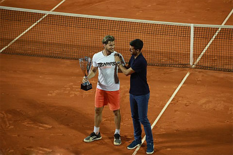 Djokovic chúc mừng Dominic Thiem vô địch chặng đầu Adria Tour