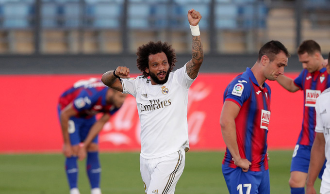 Marcelo ghi bàn thắng thứ 3 cho Real trong hiệp 1