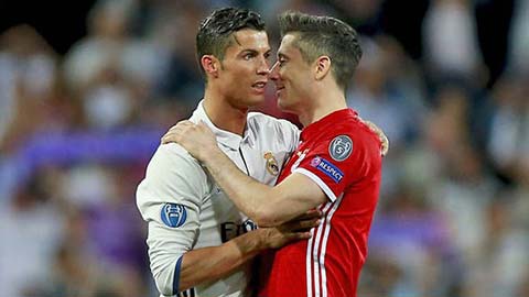 Lewandowski từng muốn sang Real vì mê đắm đuối Ronaldo Lewandowski từng muốn sang Real vì mê đắm đuối Ronaldo