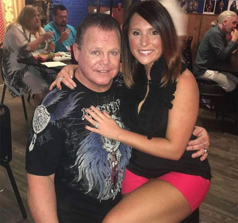 Huyền thoại WWE Robbie Lawler (70 tuổi) và vợ Lauryn McBride (39 tuổi)