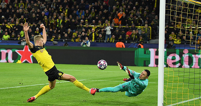 Haaland đang thăng hoa tuyệt vời tại Dortmund
