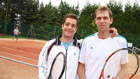Romain Radwan (trái) đã biến giấc mơ thành hiện thực khi được dự Davis Cup  trong màu áo Syria
