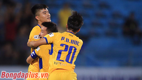 HLV Ngô Quang Trường: ‘SLNA thắng dàn sao Hà Nội FC bằng những cầu thủ vô danh’