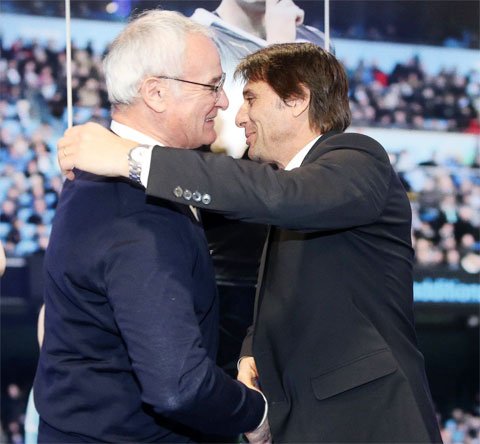 Claudio Ranieri (trái) và Antonio Conte sẽ có dịp so tài trên băng ghế chỉ đạo