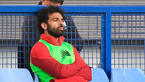 Klopp bị fan Liverpool chỉ trích vì cất Salah trên ghế dự bị
