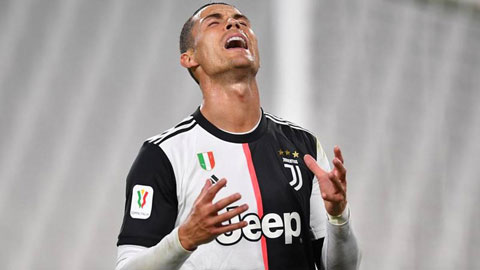 Ronaldo bị chê có quả đá phạt tệ nhất sự nghiệp