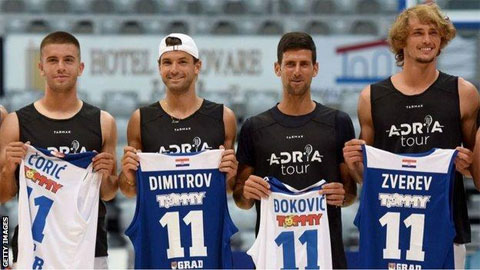 Ngoại trừ Alexander Zverev (ngoài cùng bên phải), ba tay vợt còn lại trong ảnh đều nhiễm Covid-19
