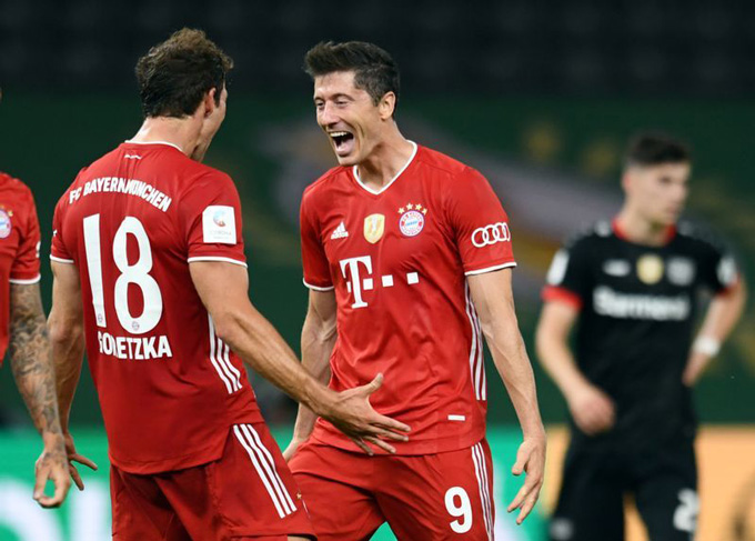 Lewandowski đóng góp 2 bàn thắng trong chiến thắng 4-2 của Bayern trước Leverkusen tại chung kết cúp quốc gia Đức