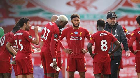 Lộ dấu hiệu Liverpool ngủ quên trên vinh quang