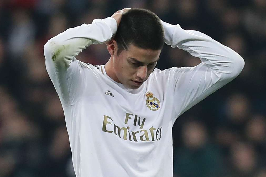 James đã quá chán nản với sự ruồng rẫy của Real Madrid đối với mình